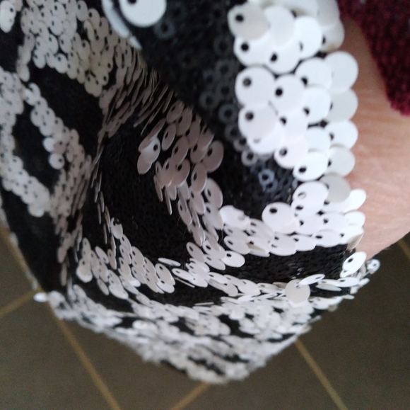 3 Ladies' dresses - Picture 16 of 16